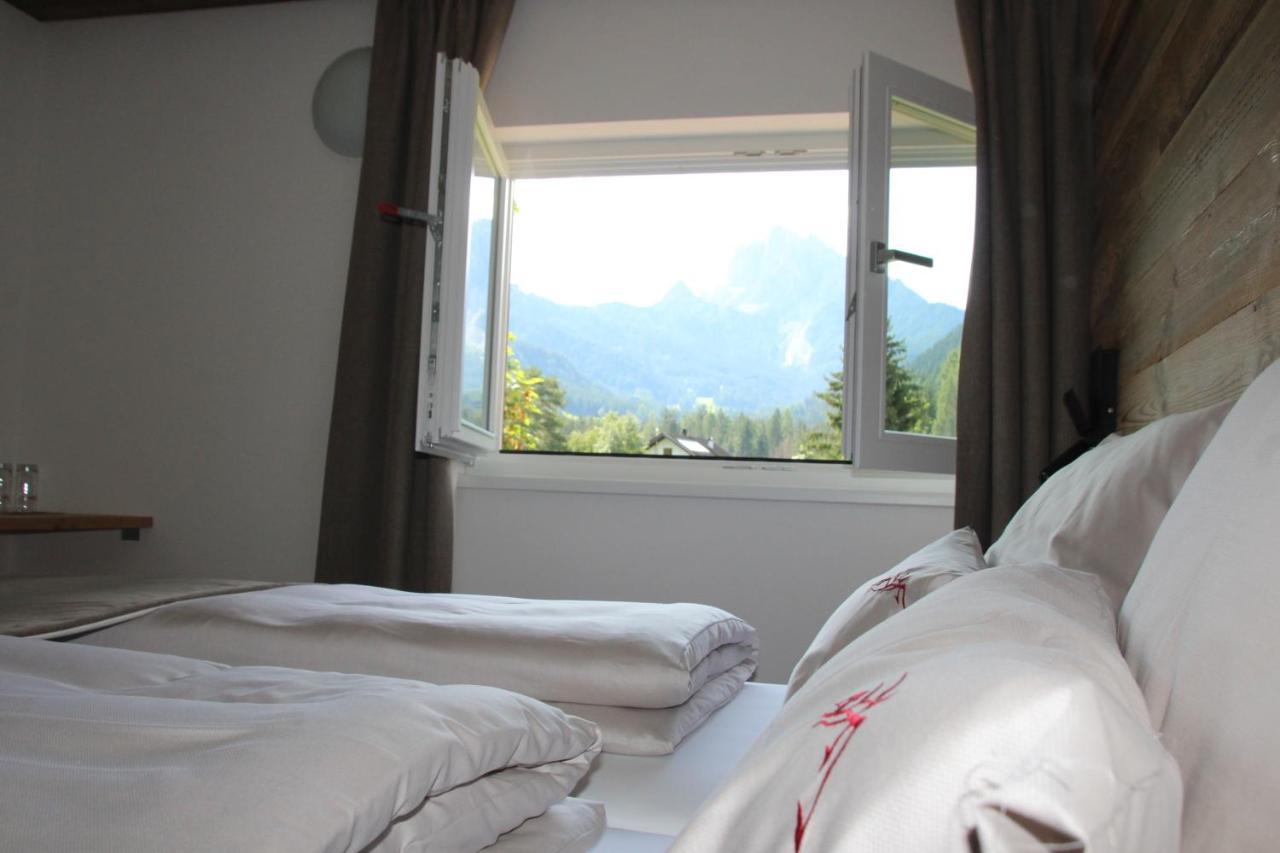 Garni Bergblick Hotel Braies  Ngoại thất bức ảnh