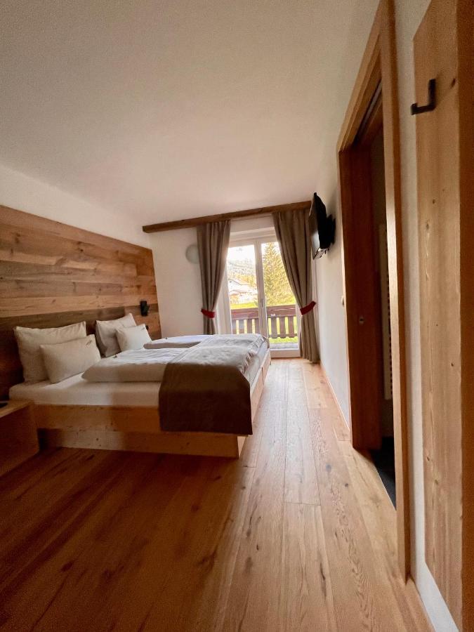 Garni Bergblick Hotel Braies  Ngoại thất bức ảnh