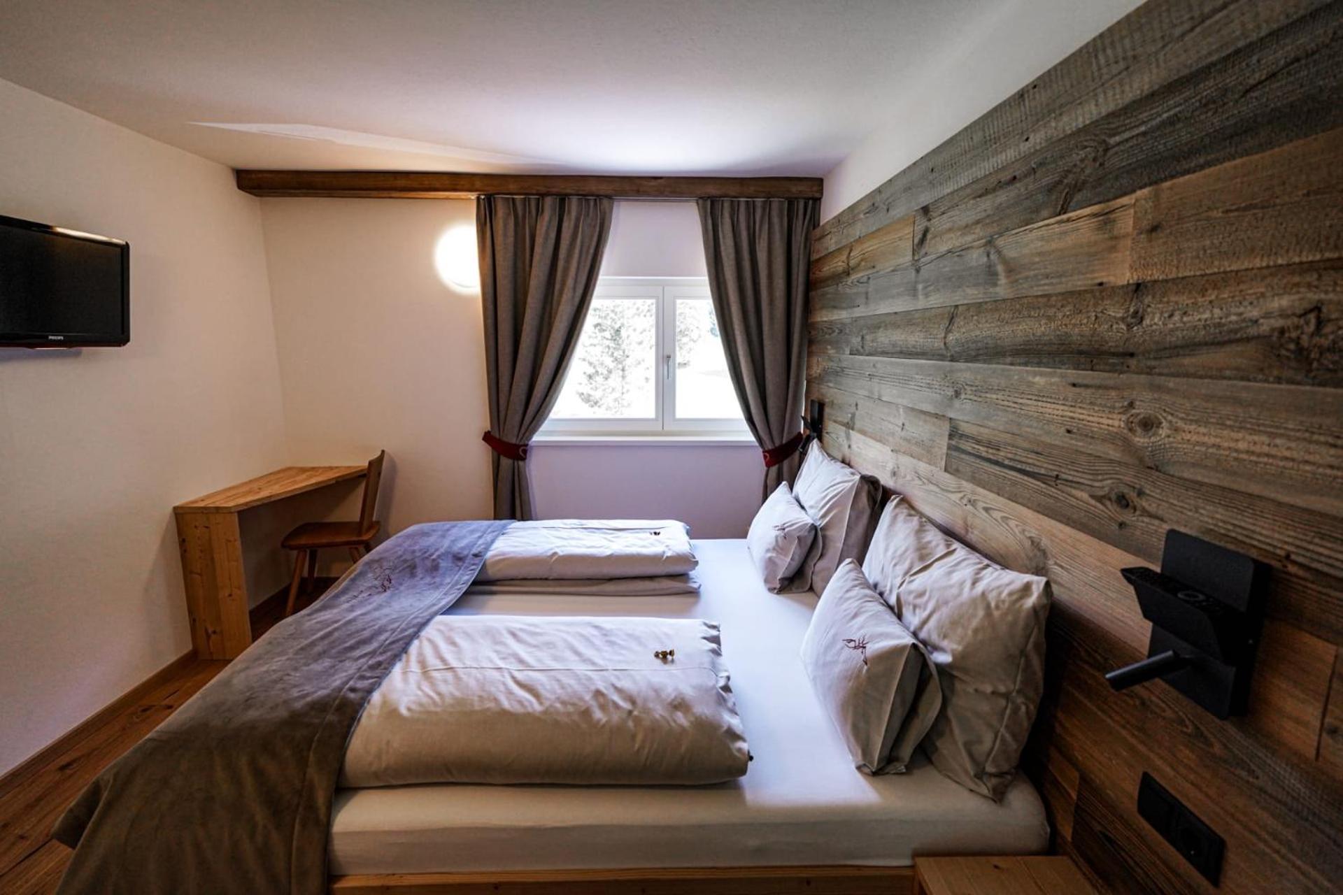 Garni Bergblick Hotel Braies  Ngoại thất bức ảnh