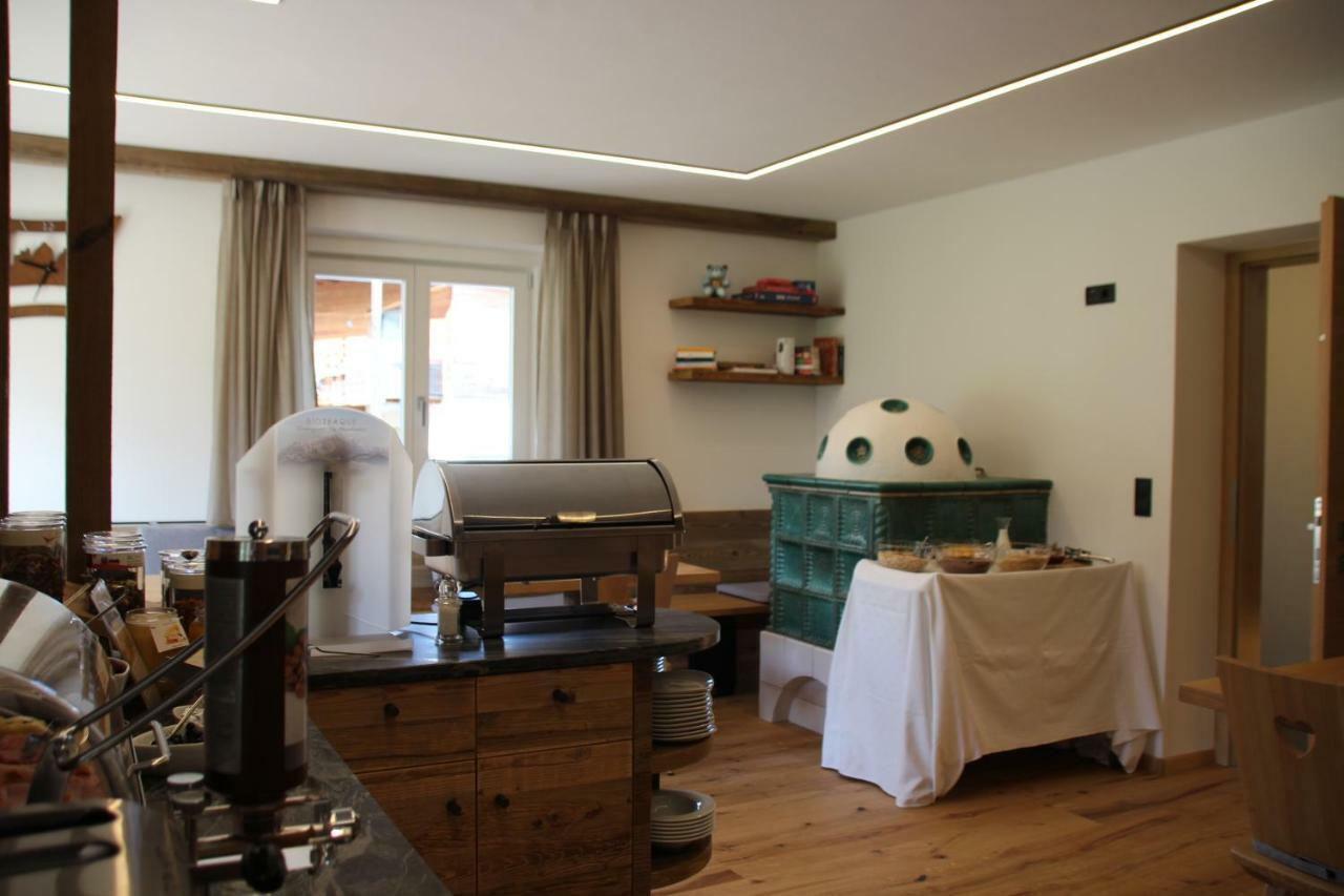 Garni Bergblick Hotel Braies  Ngoại thất bức ảnh